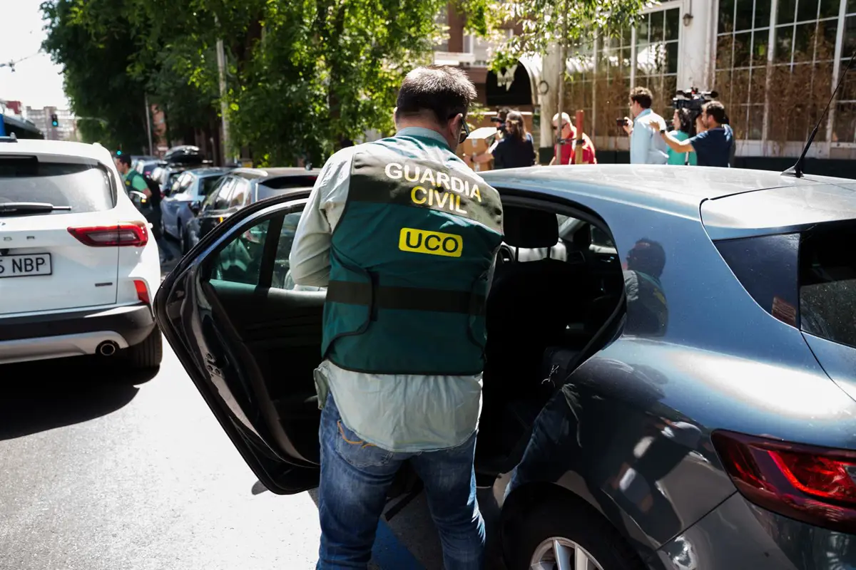 Interior afirma que no reveló información reservada a Leire Díez y respalda a la UCO