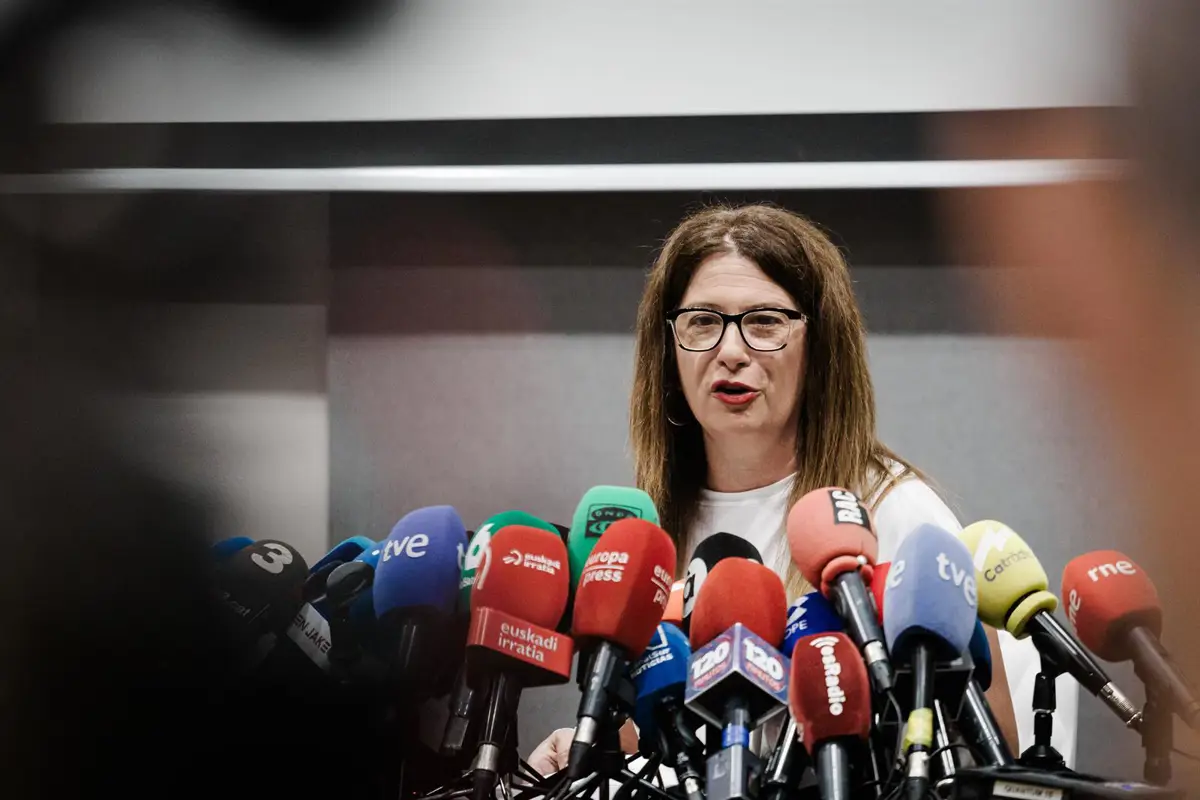 El Gobierno aclara que las reuniones de Leire Díez con la directora de la Guardia Civil son