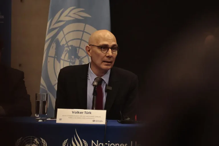 El alto comisionado de DDHH de la ONU pide a la UE una revisión cuidadosa de su política de