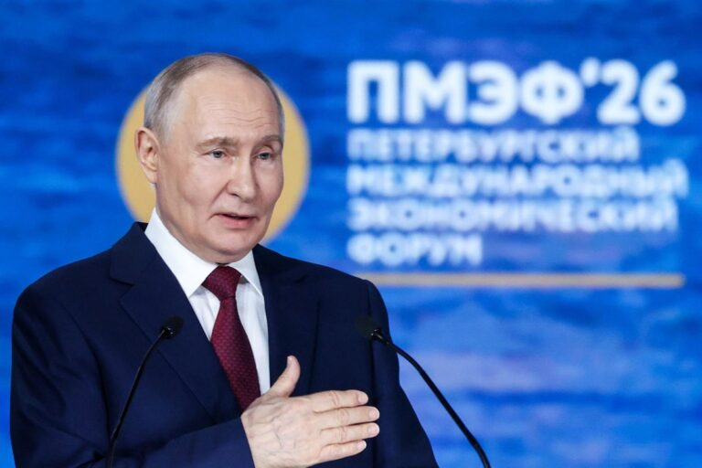 Putin afirma que no tiene sentido el encuentro con Zelenski y apoya a sus tropas