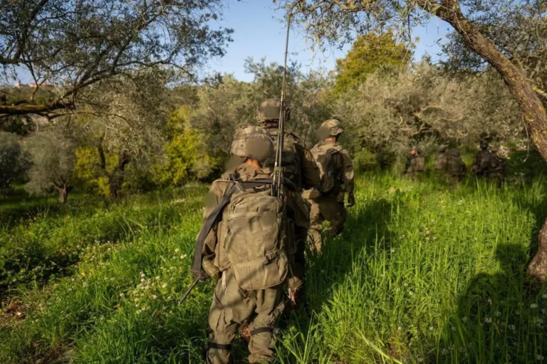 Dos soldados israelíes fallecen en incidentes en el sur de Líbano