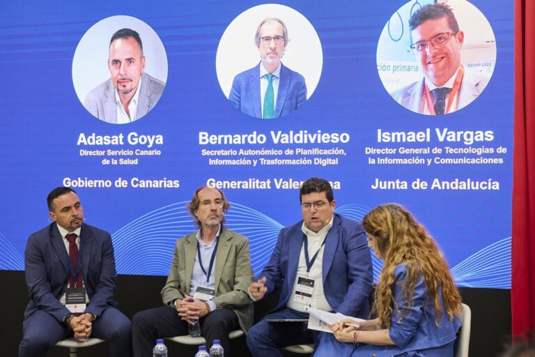 La digitalización en salud enfrenta obstáculos debido a trámites y regulación