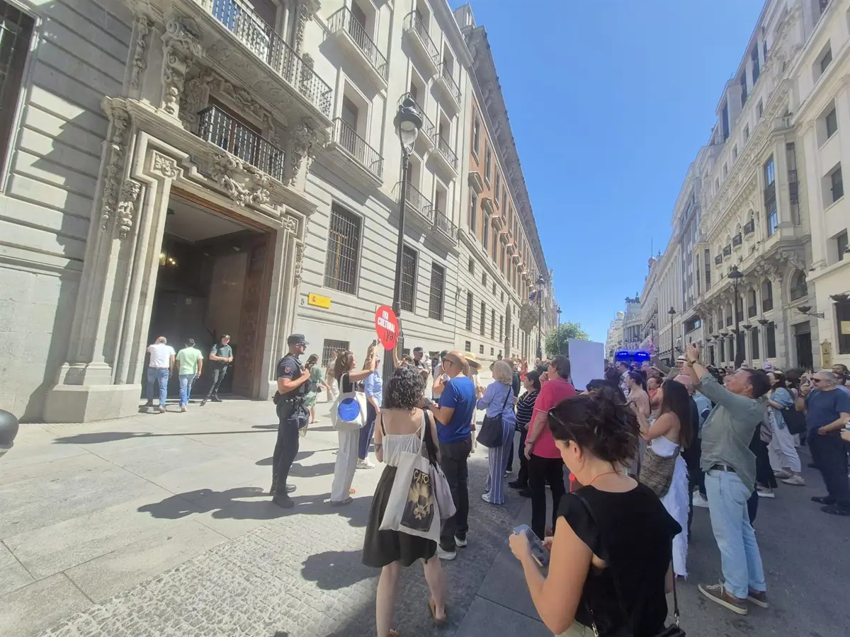 Galeristas y artistas piden una reforma del IVA cultural: "¡No somos lujo!"