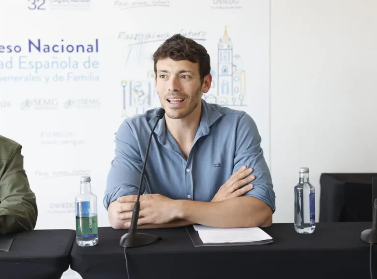 Médicos alertan sobre los peligros de usar anabolizantes y dietas altas en proteínas