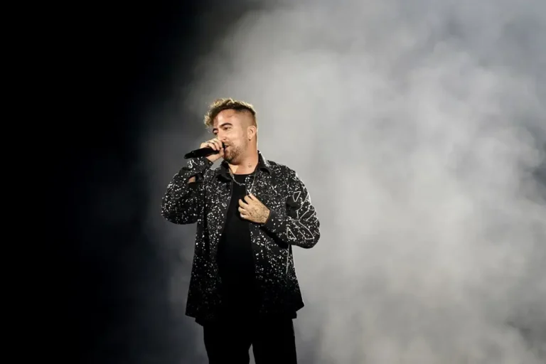 libertad bajo fianza para el cantante sevillano Beret tras su detención por una acusación grave