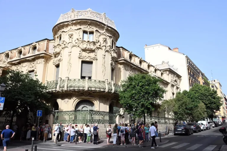 La SGAE destaca la historia y la restauración del Palacio de Longoria con 'La casa de los autores'