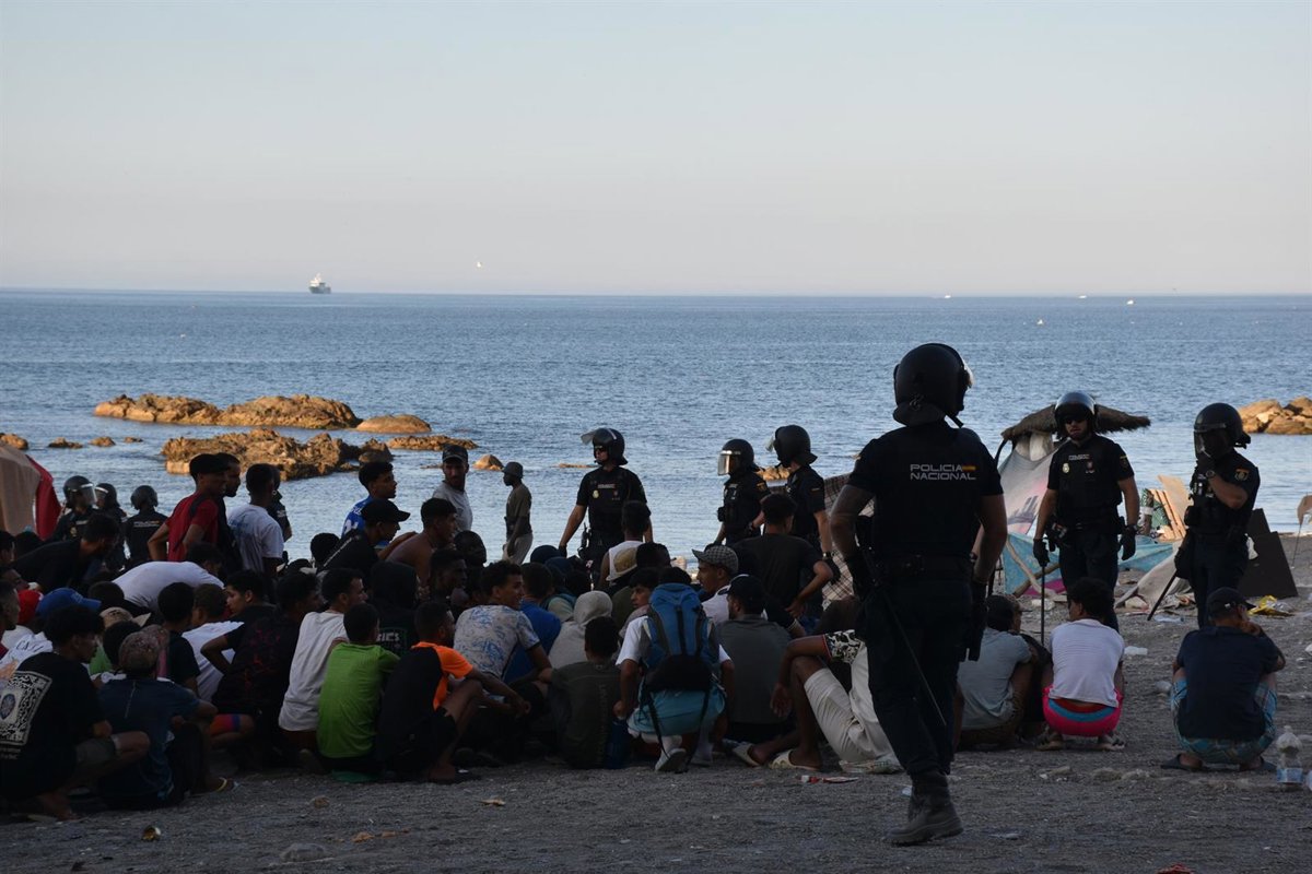 Jueces rechazan denegaciones masivas de asilo en Ceuta y exigen un análisis individualizado