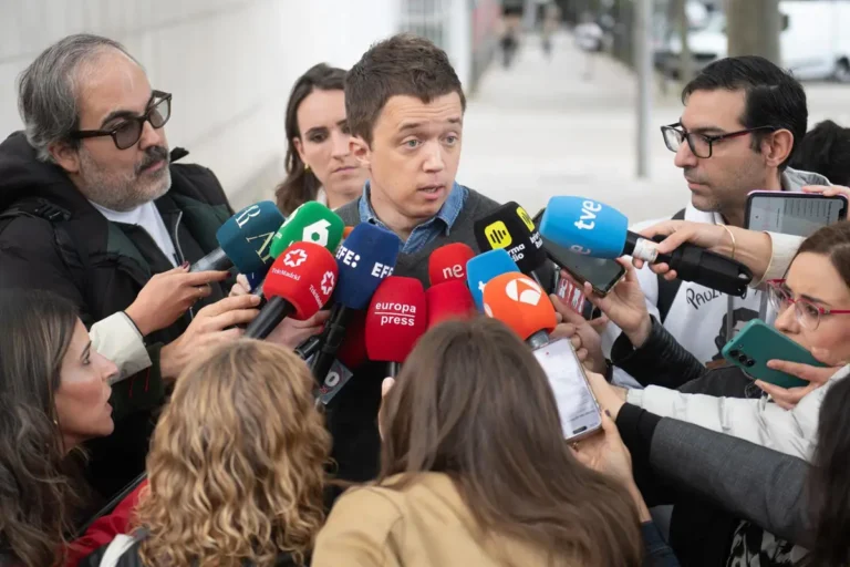 El juez archiva la querella de Errejón contra Mouliaá por extorsión a testigos