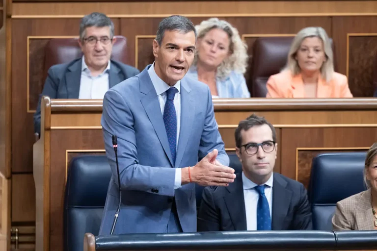 Sánchez culpa a Ceuta de menores en la calle: "Pregúntaselo a Vivas", dice el PP que es un "p...