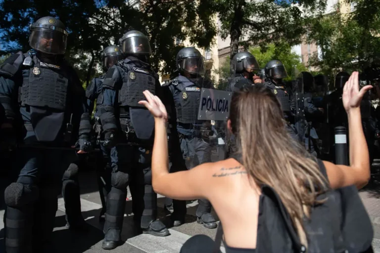 La Delegación del Gobierno investigará la actuación policial en el desalojo de Maricarmen