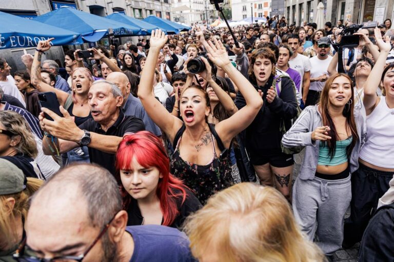 Sumar advierte sobre el coste de rechazar medidas de vivienda en el Congreso y critica al PSOE