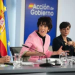 El Gobierno ve el posible acuerdo con Vox como una señal de que el PP es ultraderecha